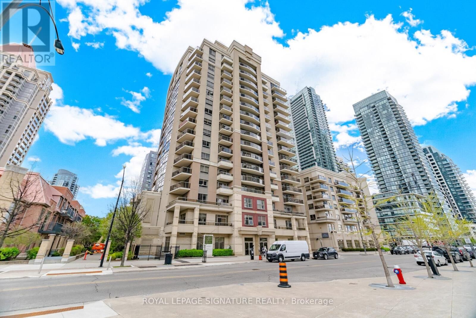 Property Photo: 350 Princess Royal Drive 1508 ON L5B 4N1