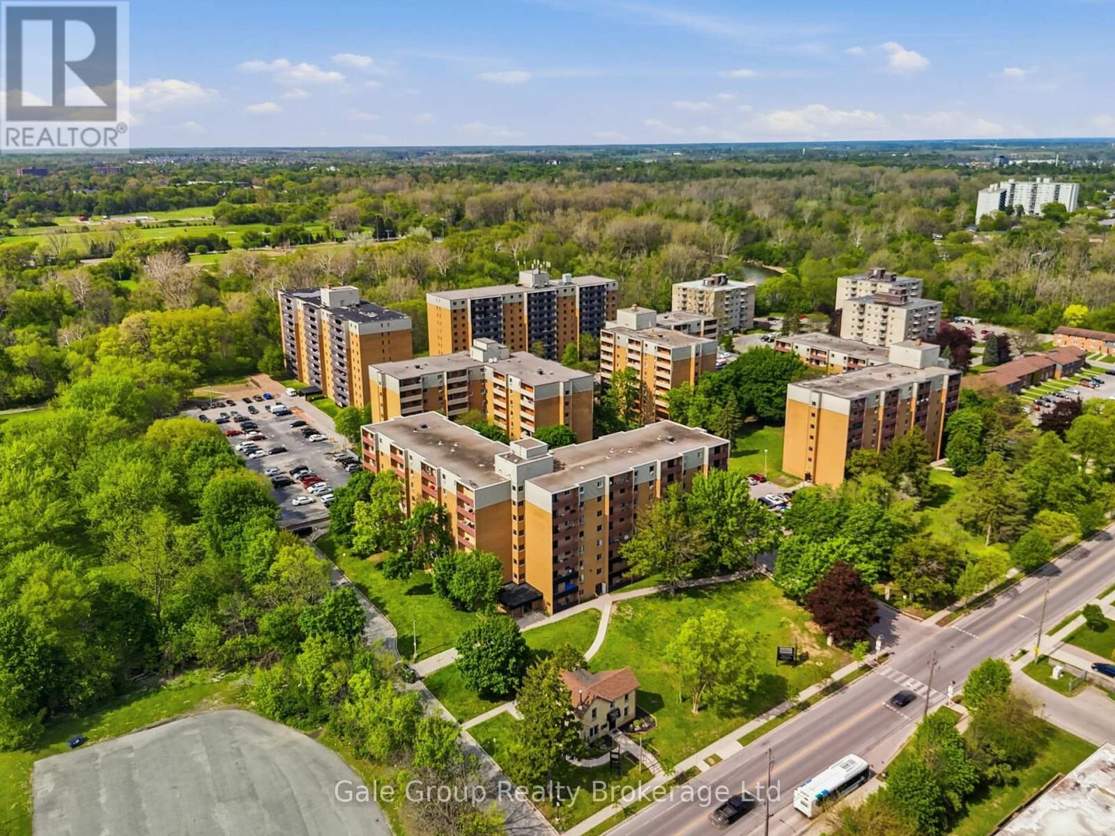 Property Photo:  750 Kipps Lane 814  ON N5Y 4R9 