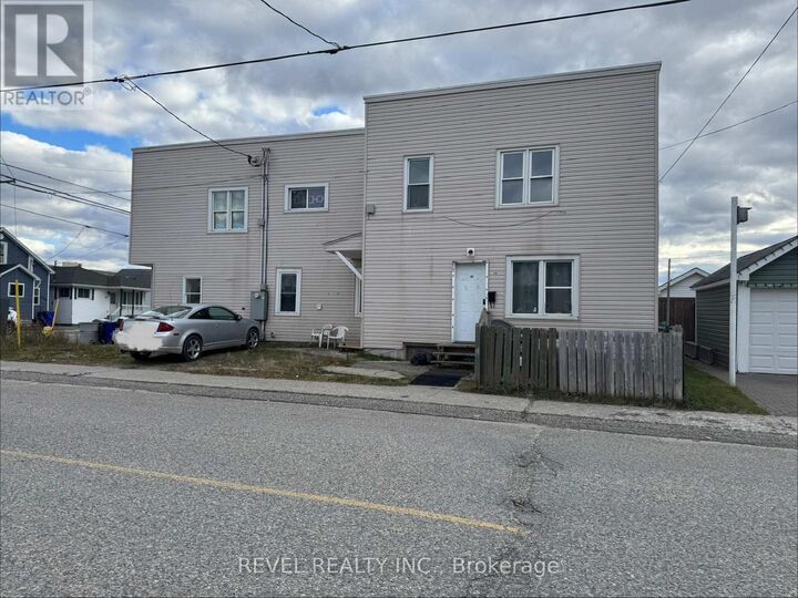 201-203 Balsam Street South — photo 1
