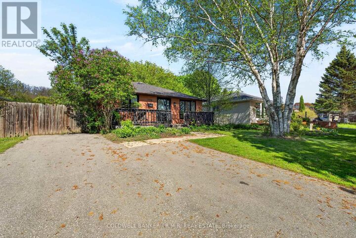 Property Photo: 729 Downview Crescent ON L1H 7W4