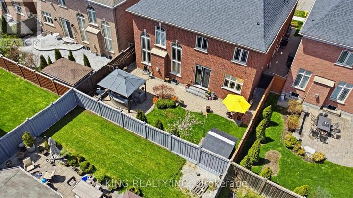 Property Photo: 76 Chesney Crescent ON L4H 4A5