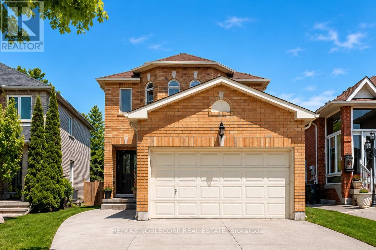 Property Photo: 62 Pavin Crescent Lower ON L7E 1W9