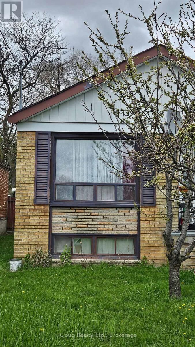 Property Photo:  39 Frey Crescent Bsmnt 2  ON M1R 2C5 