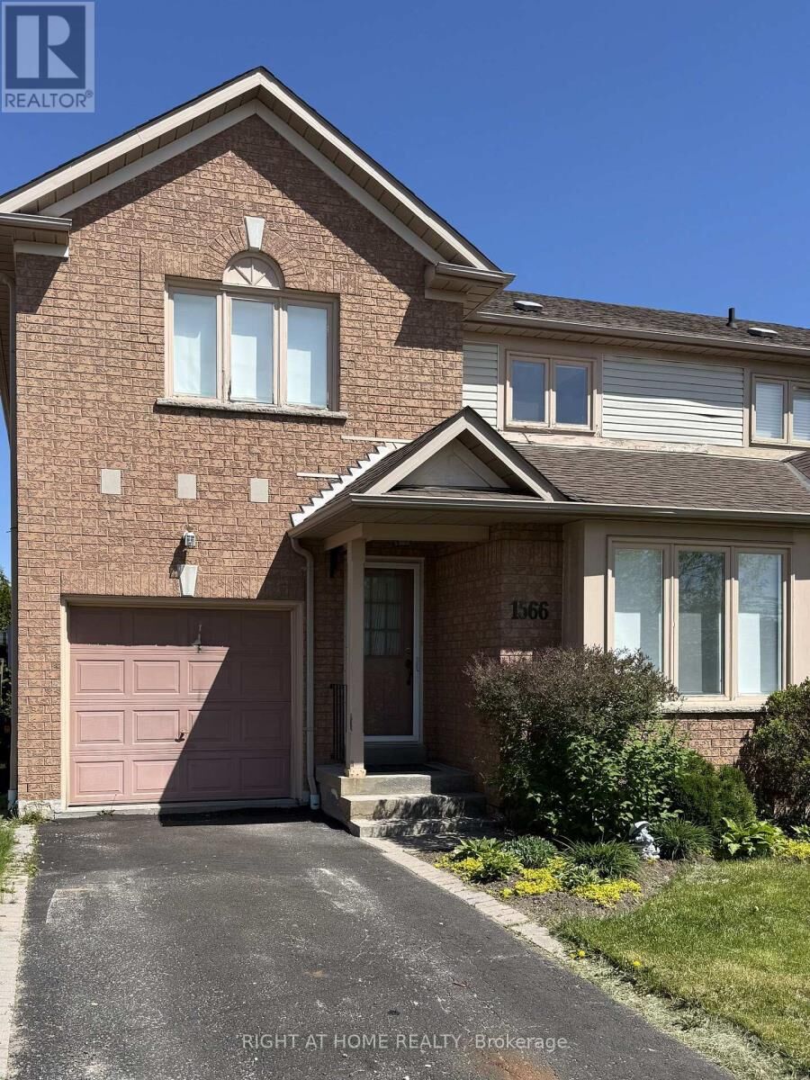 Property Photo:  1566 Arcadia Square  ON L1V 6W6 