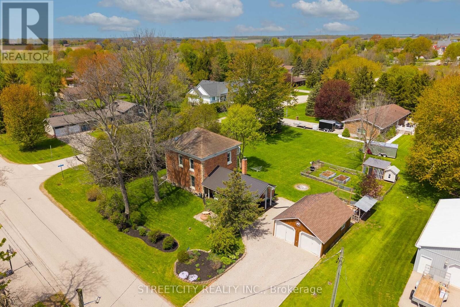 Property Photo: 51184 Ashton Street ON N0L 2J0