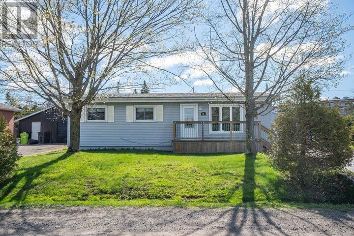 Property Photo:  124 Albion St  ON P6B 5E1 
