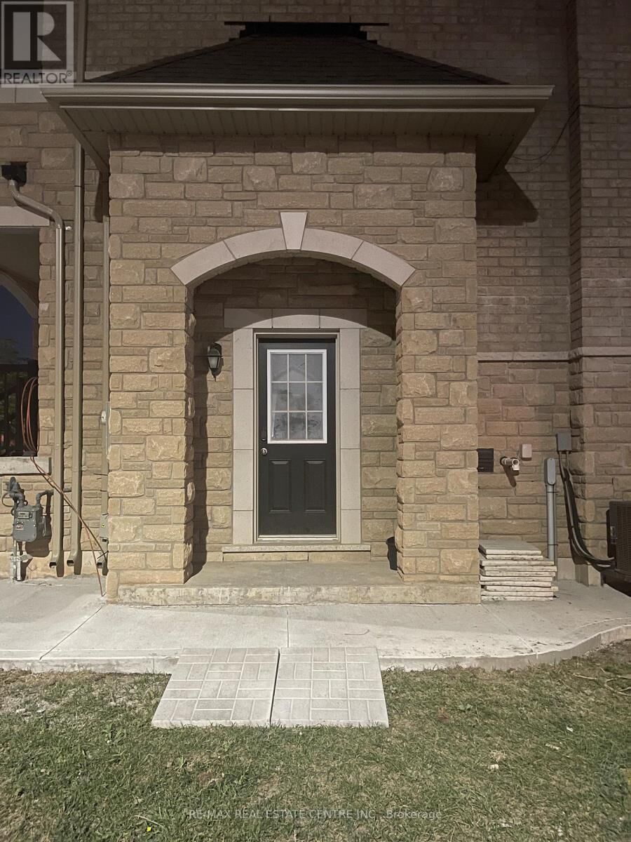 Property Photo:  63 Allegro Drive Bsmt  ON L6Y 0H8 