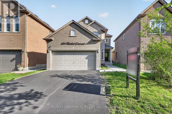 Property Photo:  154 Thicket Crescent  ON L1V 6V7 