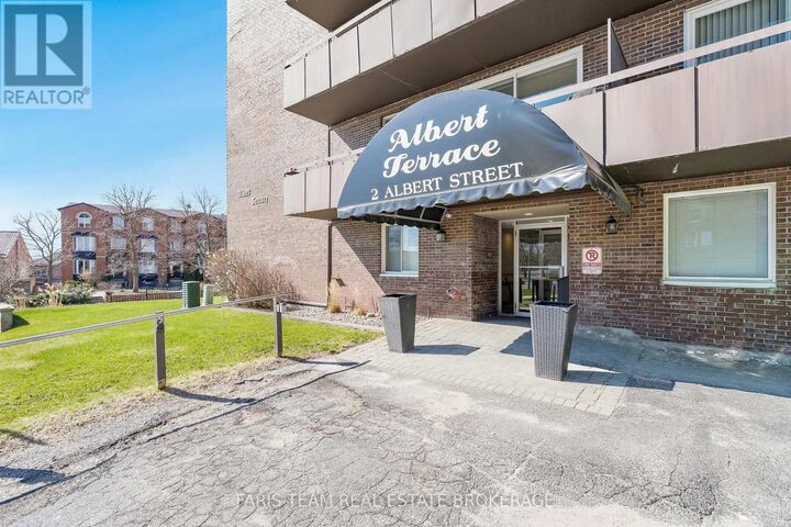Property Photo:  2 Albert Street 48  ON L4M 3S4 