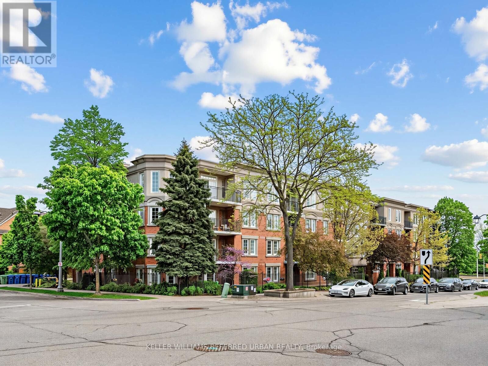 Property Photo:  2301 Parkhaven Boulevard 406  ON L6H 6V6 