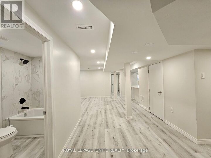 Property Photo: 669 Sweetwater Crescent Bsmt ON L3X 0H6