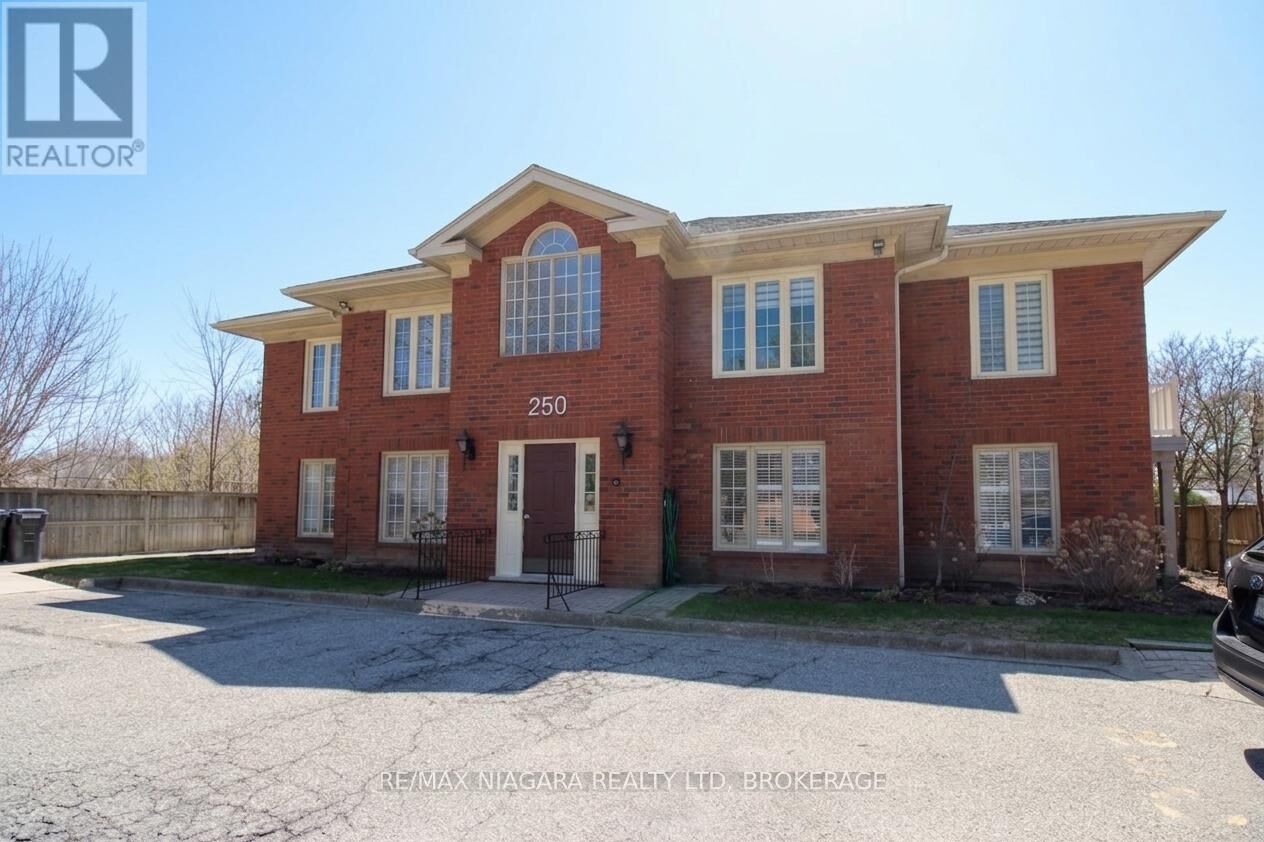 Property Photo:  250 Linwell Road 202  ON L2N 1S2 