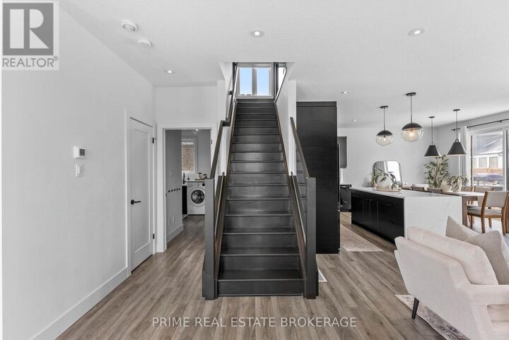 Property Photo: 1577 Applerock Avenue ON N6G 0X5