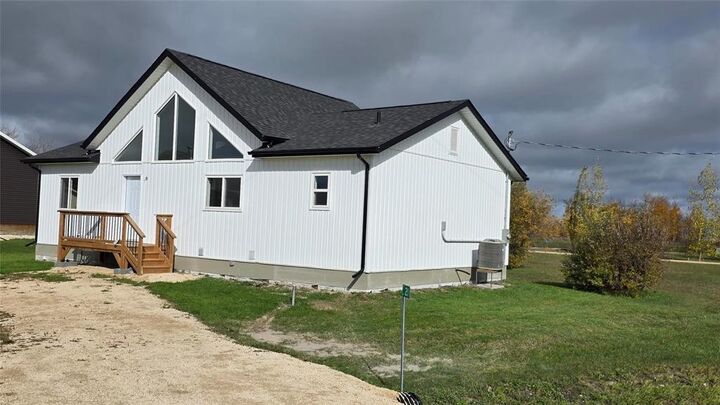 Property Photo: 21 Pebble Beach Road MB R0C 0C0