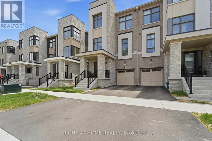 Property Photo:  75 Puisaya Drive  ON L4E 1L2 