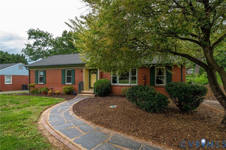 Property Photo:  1902 Windsordale Drive  VA 23229 