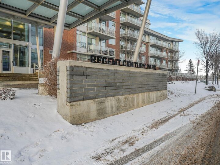 Property Photo:  2606 109 Street NW  AB T6J 3S9 