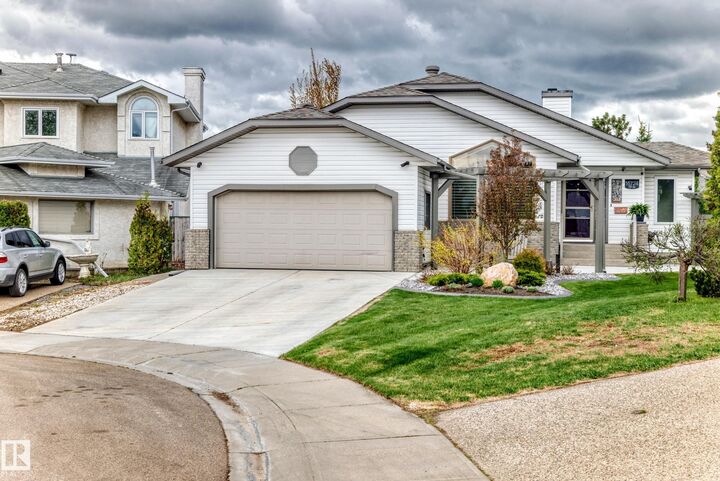Property Photo:  15724 72A Street NW  AB T5Z 2Z6 
