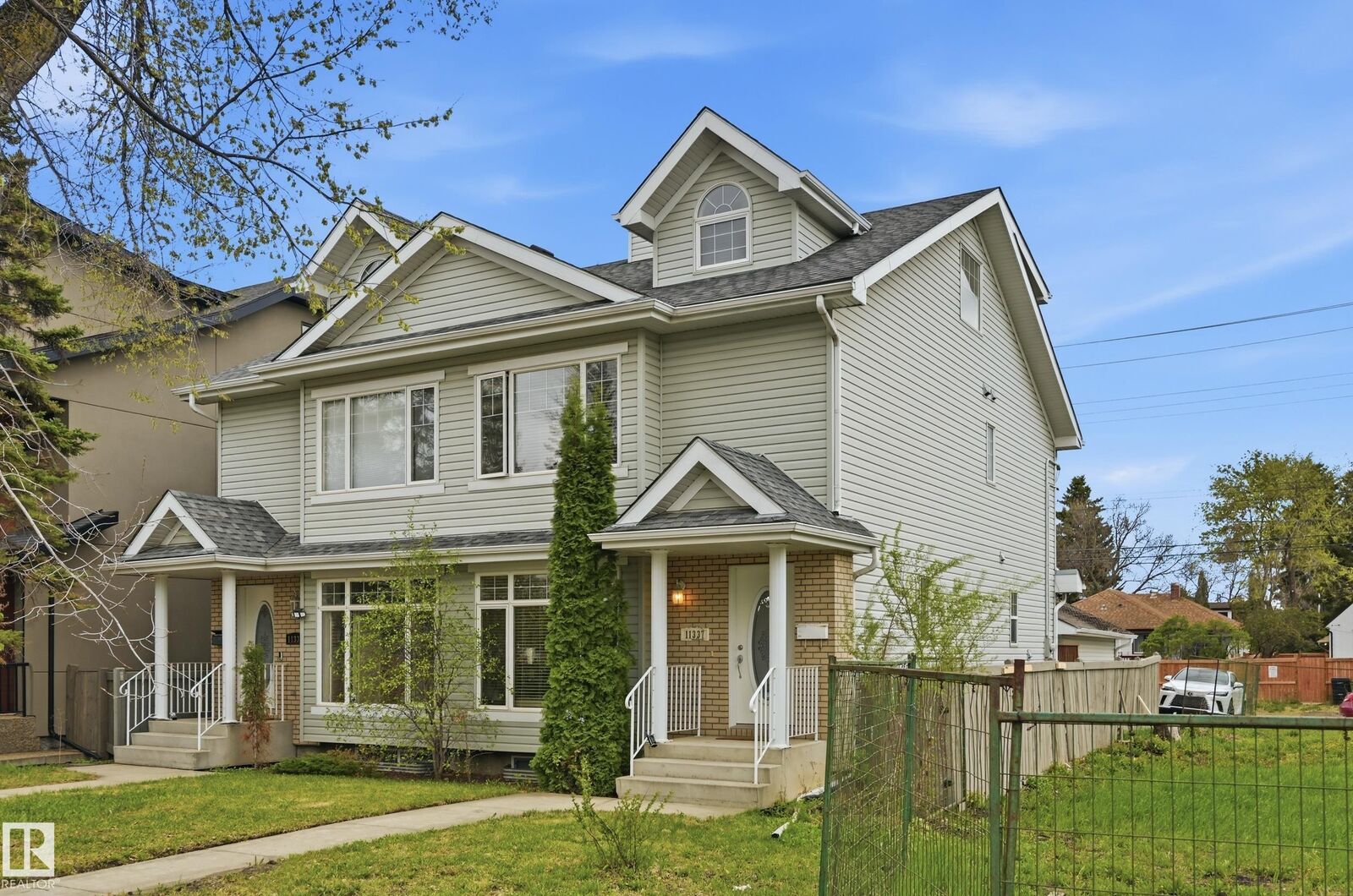 Property Photo:  11337 76 Avenue NW  AB T6G 0K3 