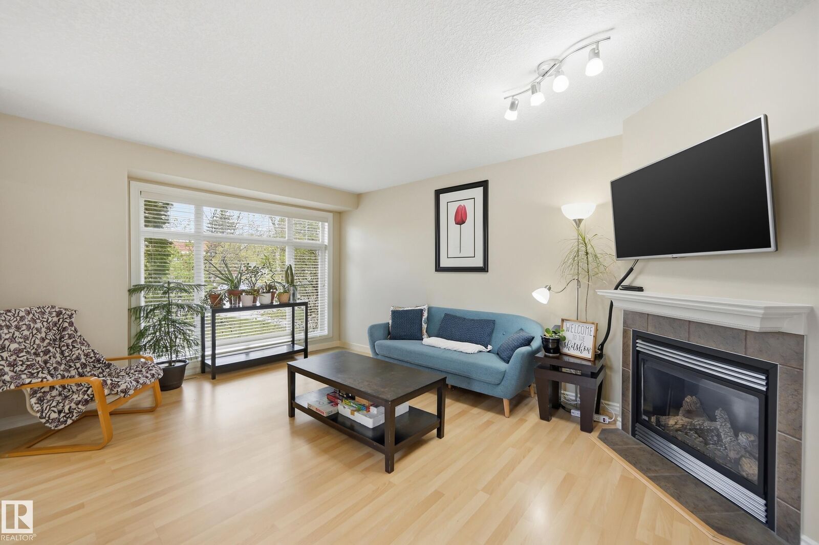 Property Photo: 11337 76 Avenue NW AB T6G 0K3