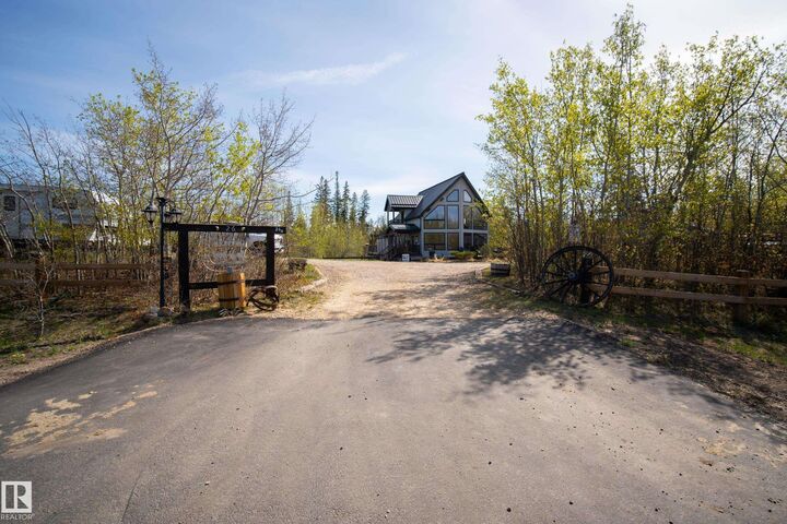 Property Photo: 57108 Rge Road 220 26 AB T0A 2W0