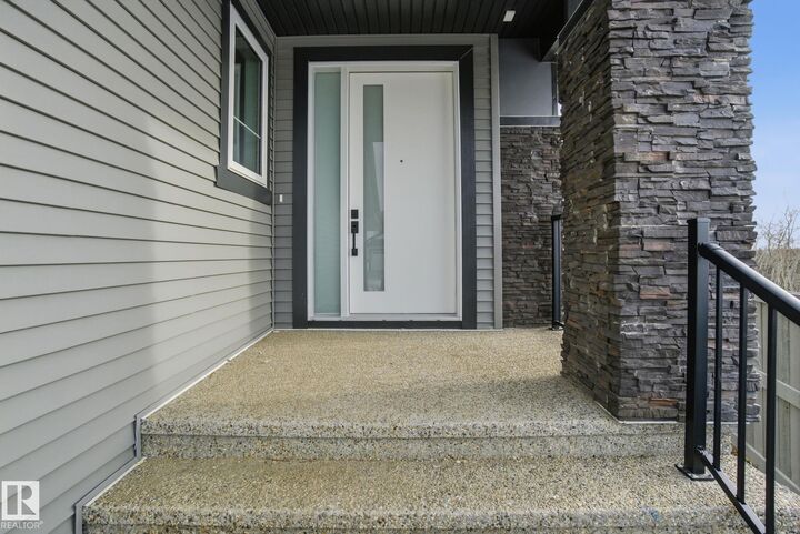 Property Photo:  17107 3 Street NW  AB T5Y 4G8 
