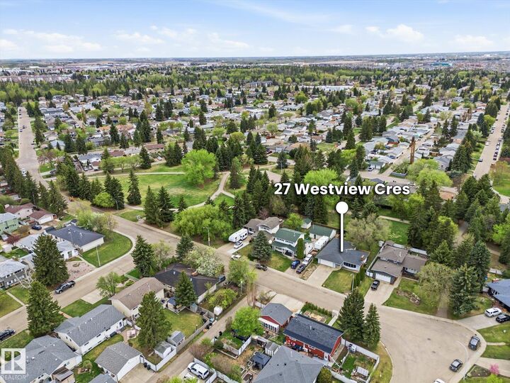 Property Photo:  27 Westview Crescent  AB T7X 1L2 