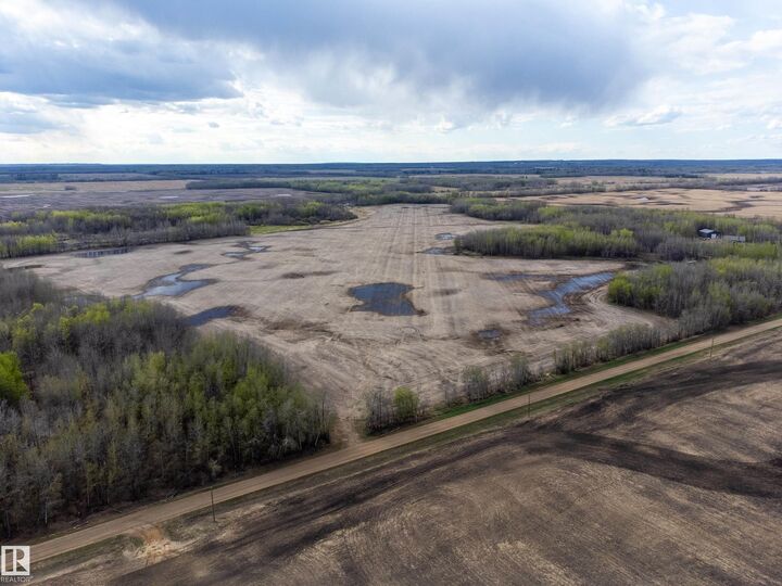 Property Photo: 60030 Range Road 225 AB T0A 3J0