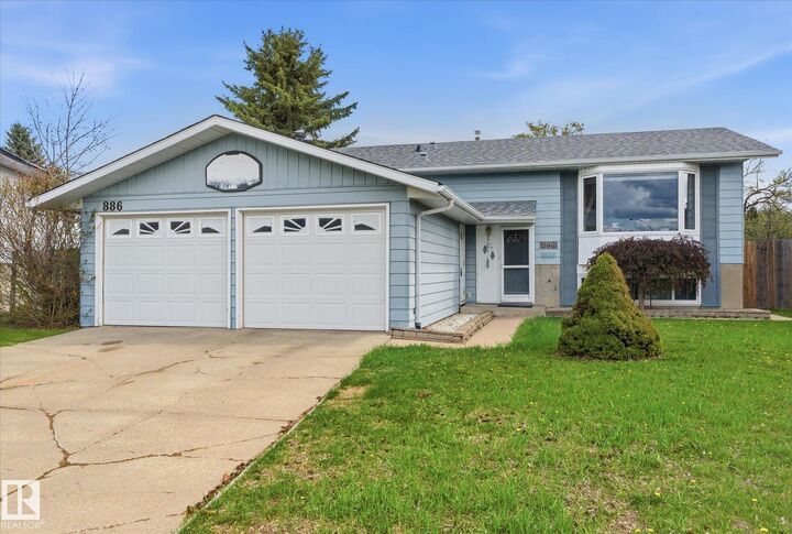 Property Photo:  886 Knottwood Road NW  AB T6K 3C3 