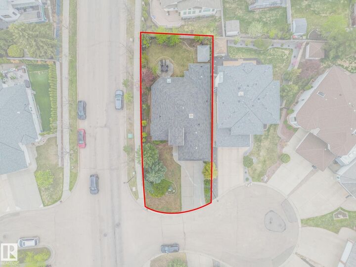 Property Photo:  1217 115A Street NW  AB T6J 6Z3 
