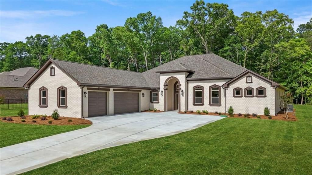 Property Photo: 2531 Ebenezer Road GA 30094