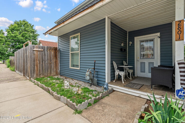 Property Photo:  2801 Griffiths Ave  KY 40212 