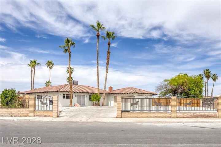 Property Photo: 1486 Rawhide Street NV 89119