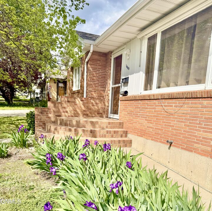 Property Photo: 1409 16th Street N ND 58501
