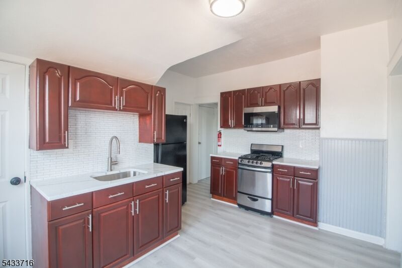 Property Photo: 221 Silver Ave 3 NJ 07205