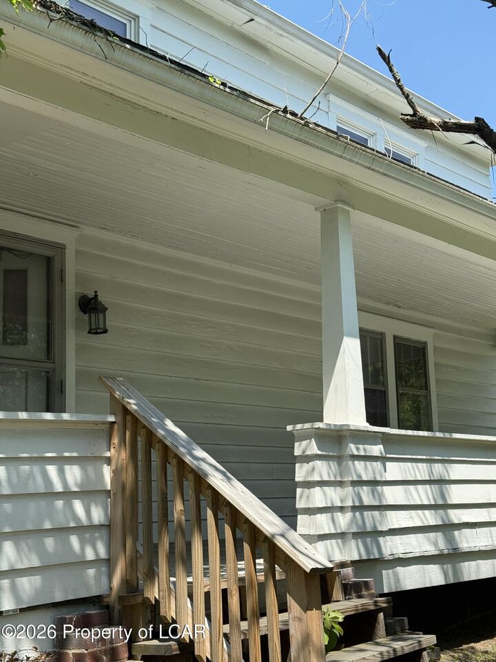 Property Photo:  56 Pittston Avenue  PA 18640 