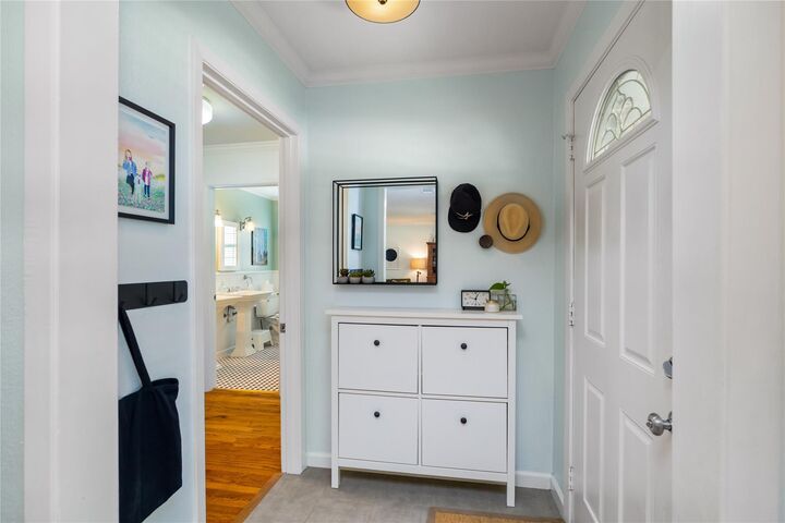 Property Photo:  5222 Spellman Road  TX 77035 
