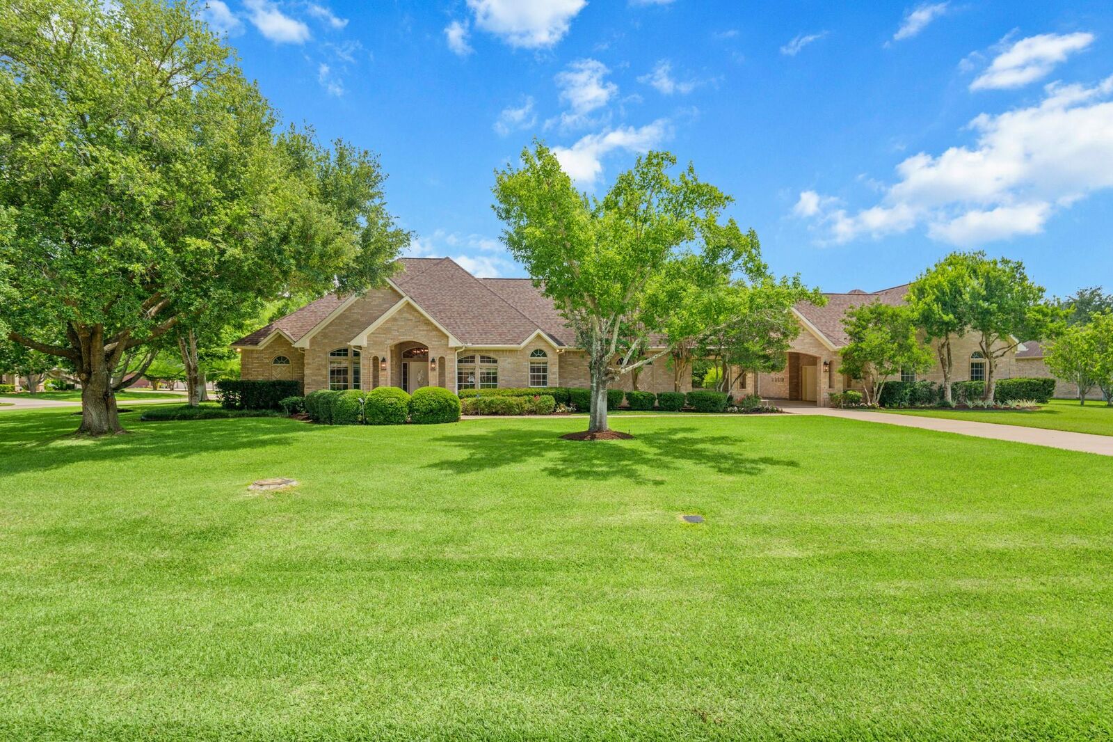 Property Photo:  4618 Wentworth Drive  TX 77441 