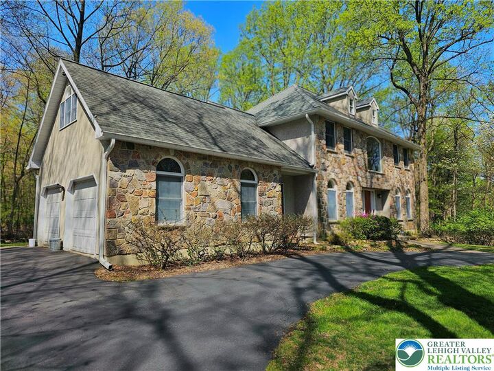 Property Photo:  3122 Dogwood Lane  PA 18103 
