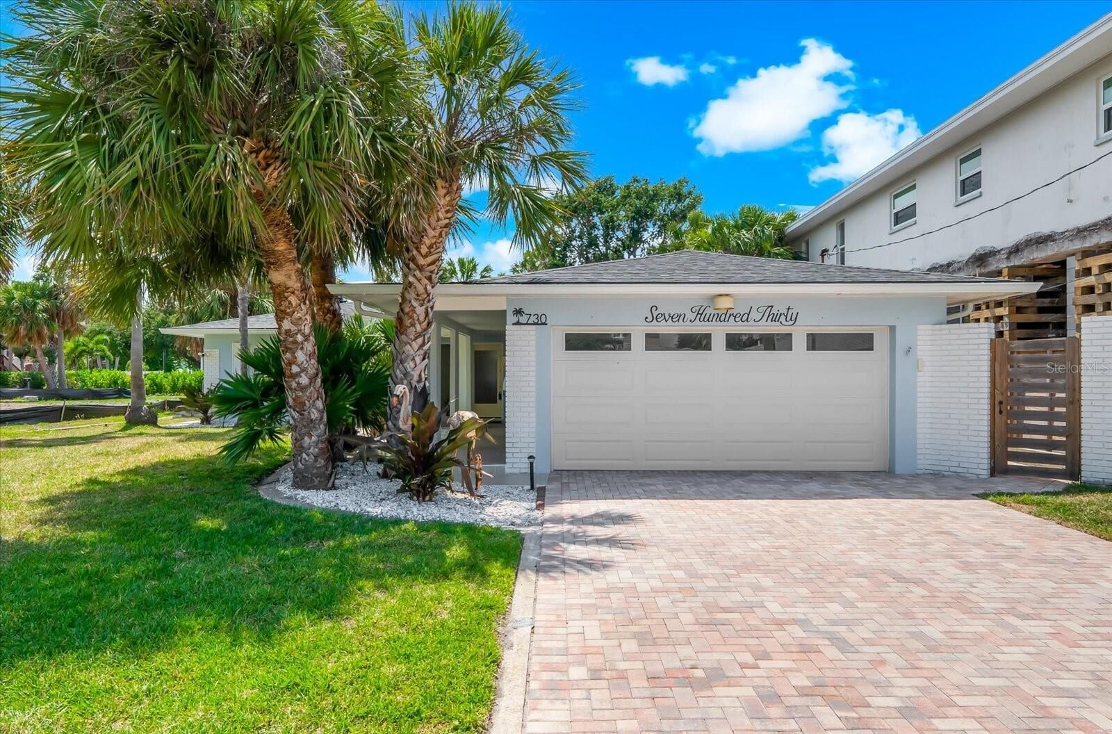Property Photo:  730 Bay Esplanade  FL 33767 