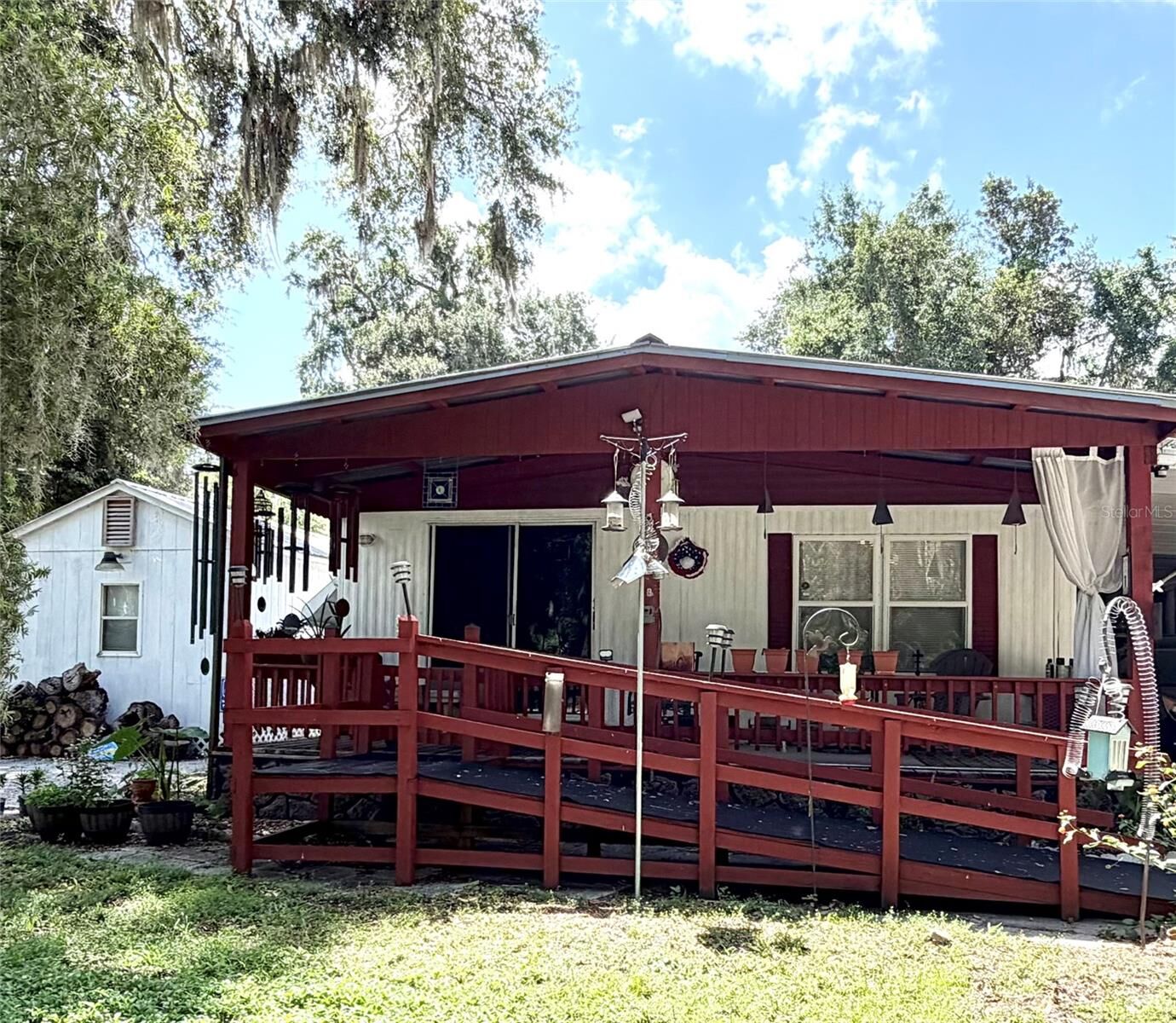 Property Photo:  3315 Cr 431N  FL 33538 
