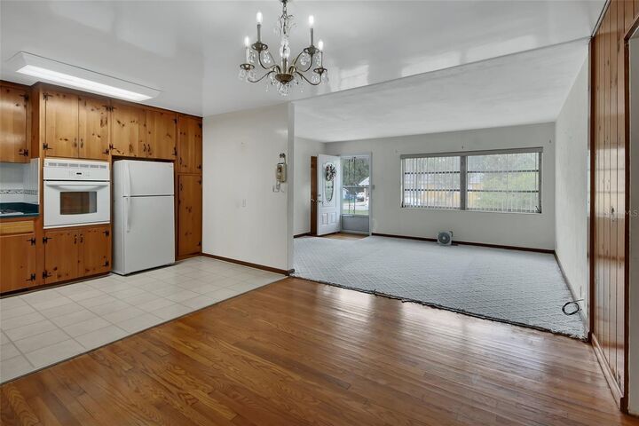 Property Photo:  1410 Talton Avenue  FL 32720 