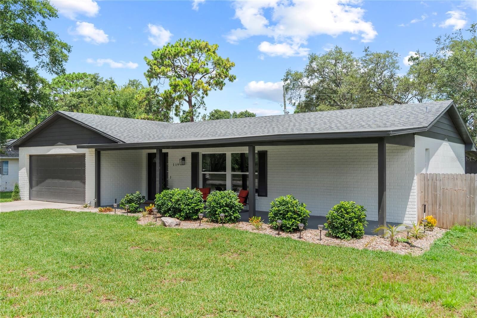 Property Photo: 119 W Hillcrest Street FL 32714