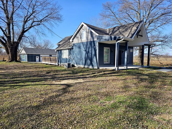 Property Photo: 1982 S Benton Center Road MI 49022