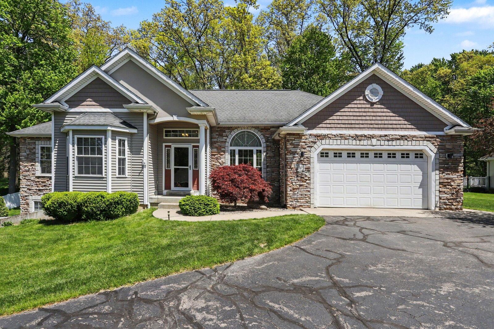 Property Photo:  5077 Shane Street  MI 49009 