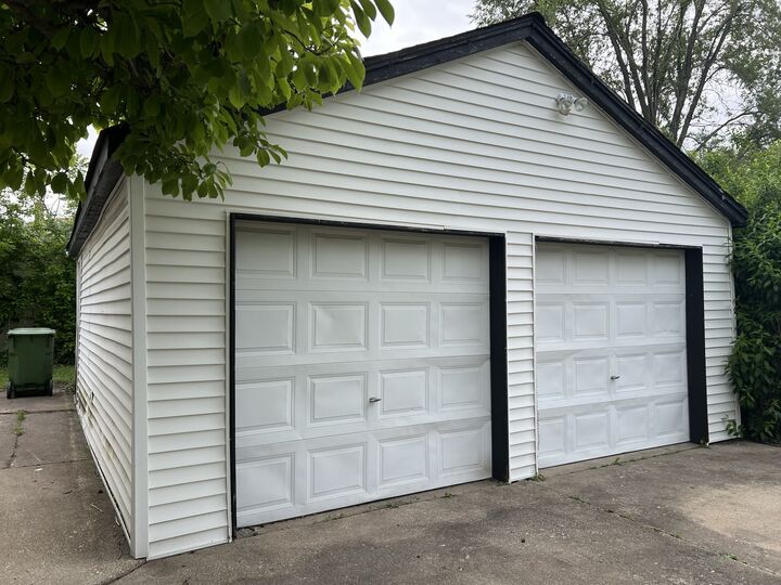 Property Photo:  9615 Nottingham Avenue  IL 60453 