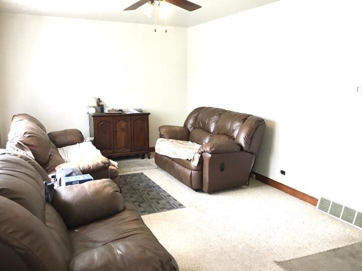 Property Photo: 4812 S Leclaire Avenue IL 60638