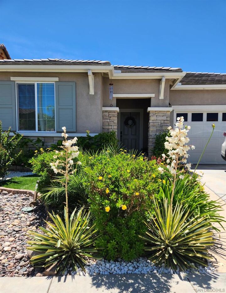Property Photo:  24959 Bridlewood Cir  CA 92584 