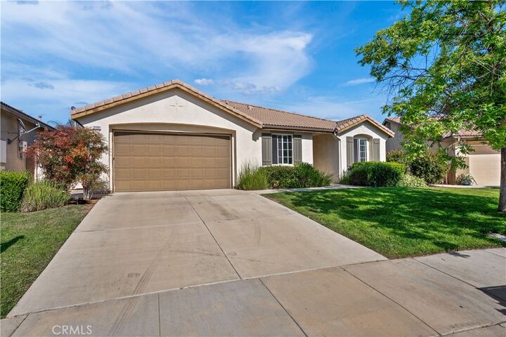 Property Photo: 28989 Morningside CA 92584