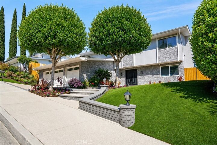 Property Photo: 5952 Maury Avenue CA 91367